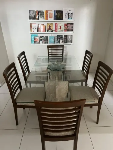 Mesa Vidro com Base em Marmore + 6 cadeiras