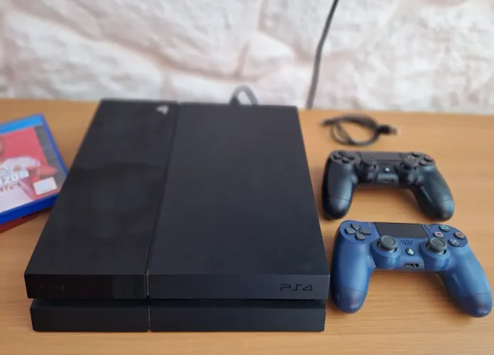Ps4 Playstation 4 FAT 1TB | 2 Controles | + Jogos