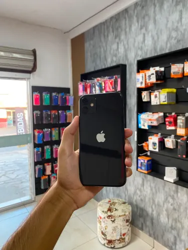 iPhone 11 64GB