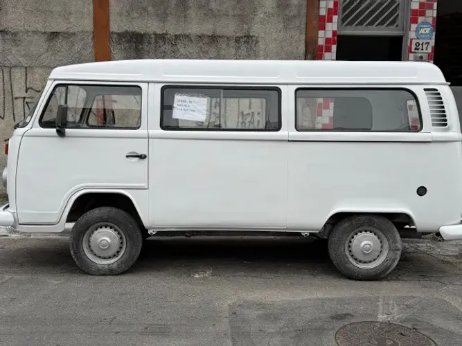 Volkswagen Kombi Standard 1.4 MI Total Flex 8V 2013