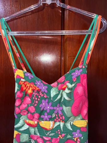 Roupas e Sapatos.