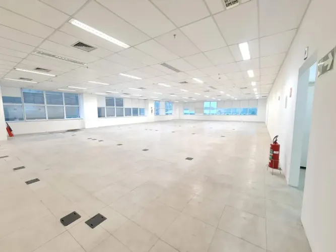 Locação - Centro Empresarial - 1820 m² - Barra Funda