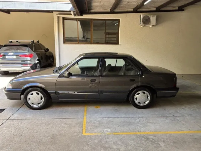 Chevrolet Monza Classic SE 2.0 /mpfi E EFI 2P E 4P 1992