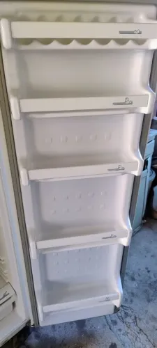 Geladeira Consul Refrigerador 240