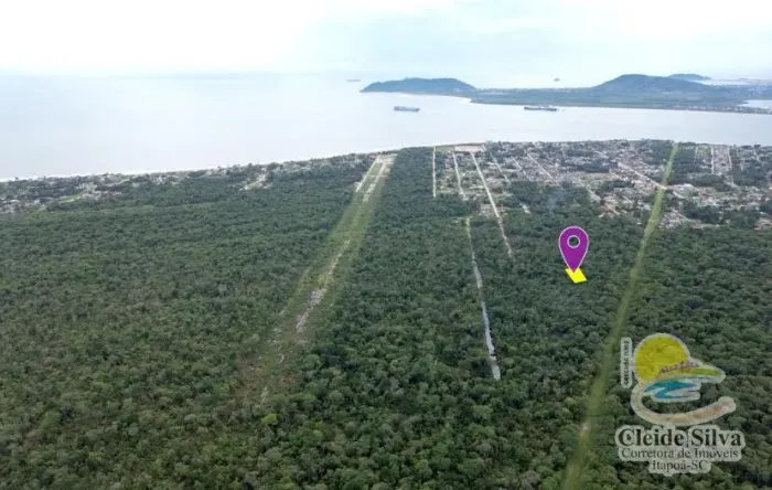 Terreno Parcelado em Itapoá/SC no Parque