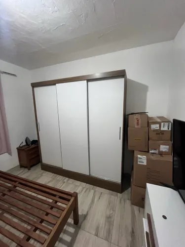 Guarda roupa 3 portas