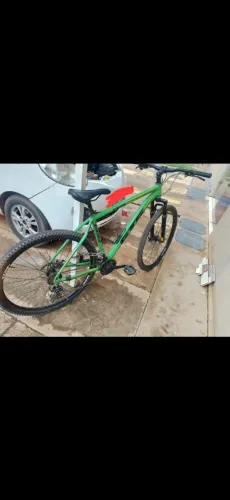 Vendo essa bicicleta , Aro 29. GTS<br><br>Valor: $1000,00