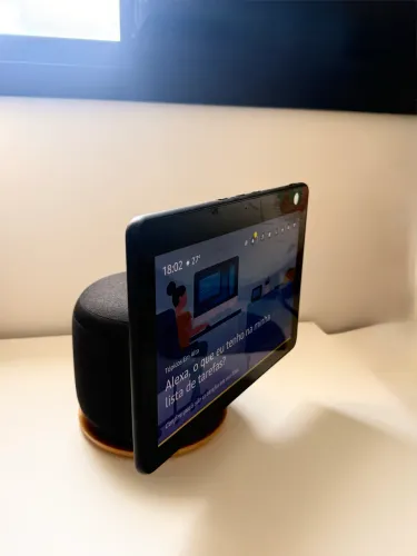 Alexa Amazon. Echo Show 10 (3ª Geração)