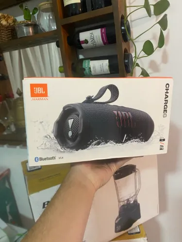 Caixa de som JBL CHARGE 6 28 horas bateria nova lacrada