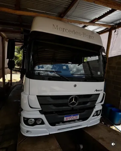 Mercedes bens Atego 2430