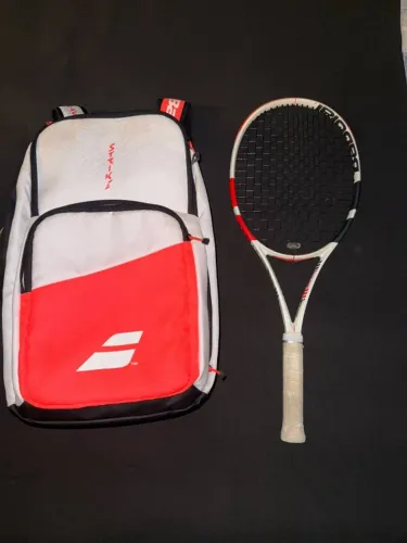 Raquete de Tênis Babolat Pure Strike Team 100 285g, L3 + Mochila Babolat Pure Strike