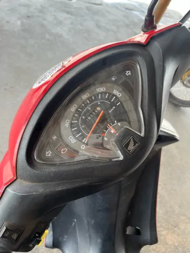 MOTO BIZ 110 i