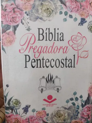Bíblia feminina de estudo
