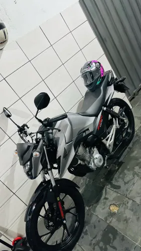 Vendo moto zera tem nem 500 km