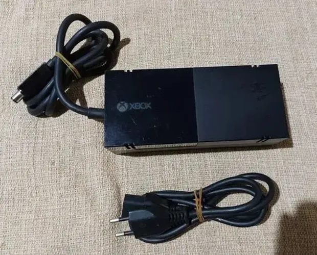 Fonte original Xbox One Fat