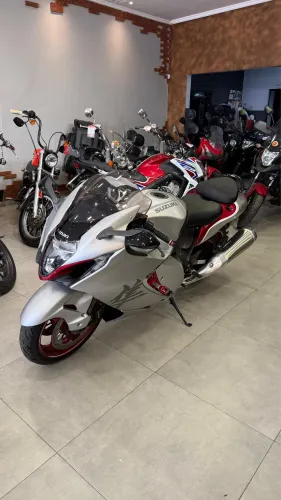 SUZUKI GSX 1300R HAYABUSA