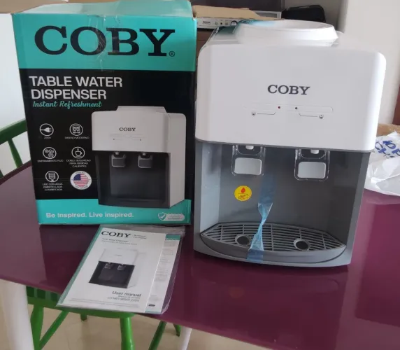 Bebedouro Coby água quente e gelada