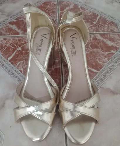 Sandália de madrinha de casamento