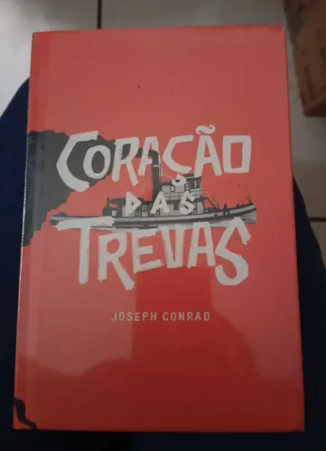 Livro Coração das trevas - Antofagica