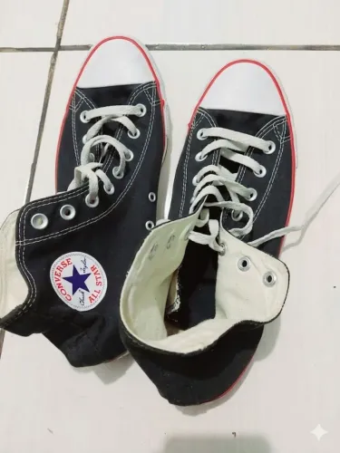 ## Tênis All Star Converse Cano Alto Preto - Usado