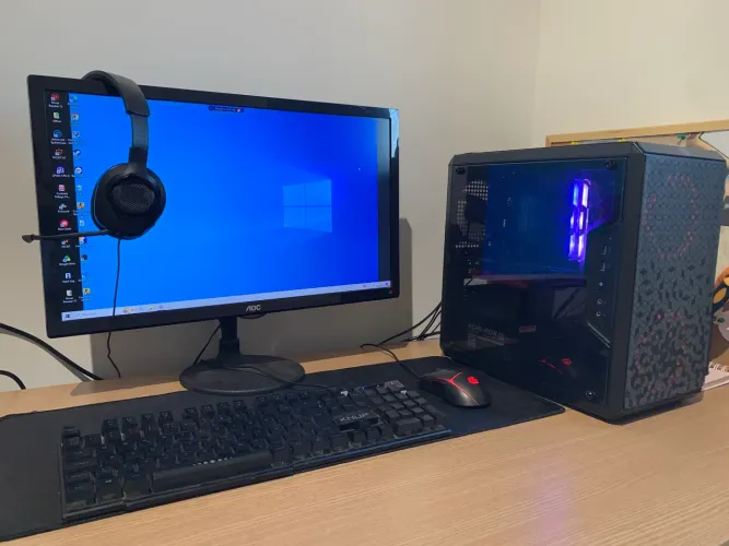 PC GAMER COMPLETO - PRA VENDER LOGO