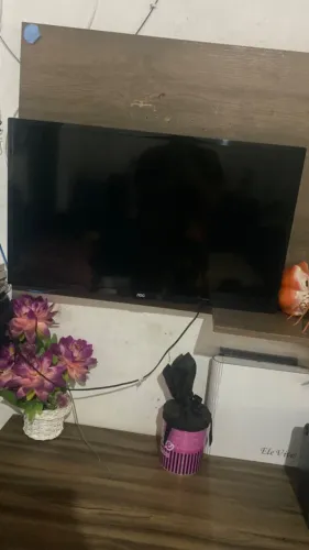 TV AOC