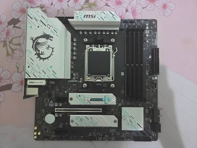 Placa Mãe Msi B650m Gaming Plus Wi-Fi