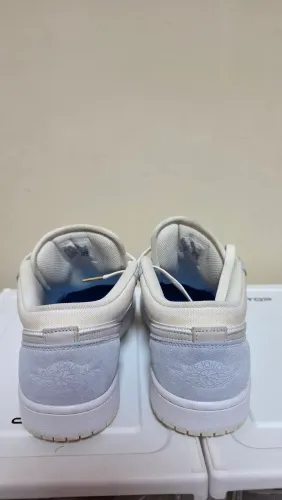 Air Jordan 1 Paris