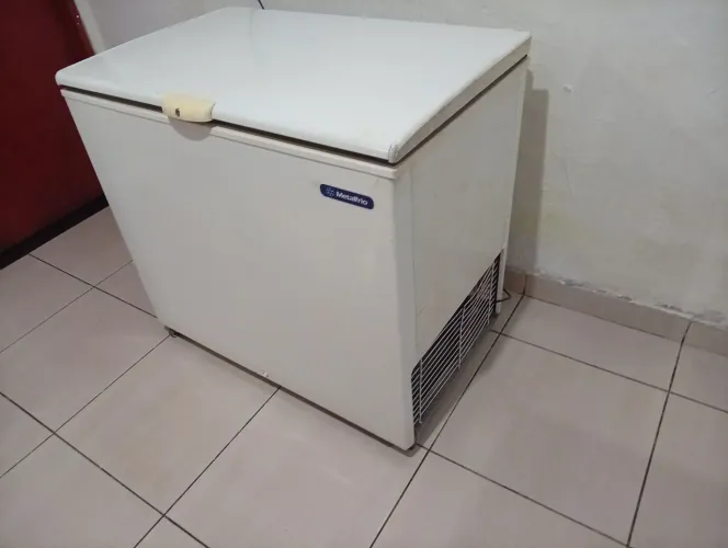 Freezer metalfrio 290 litros 