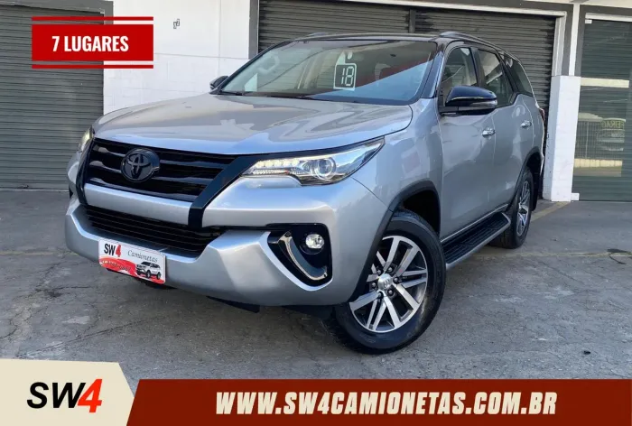 Toyota Hilux CD SRX 4X4 2.8 TDI 16V Diesel Aut. 2018