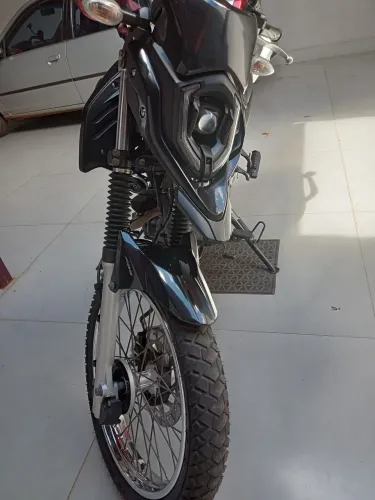 Crosser 150 muito nova e barato