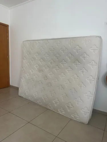 Colchão Umaflex Queen Usado