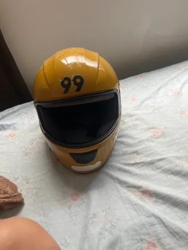Capacete quebra galho