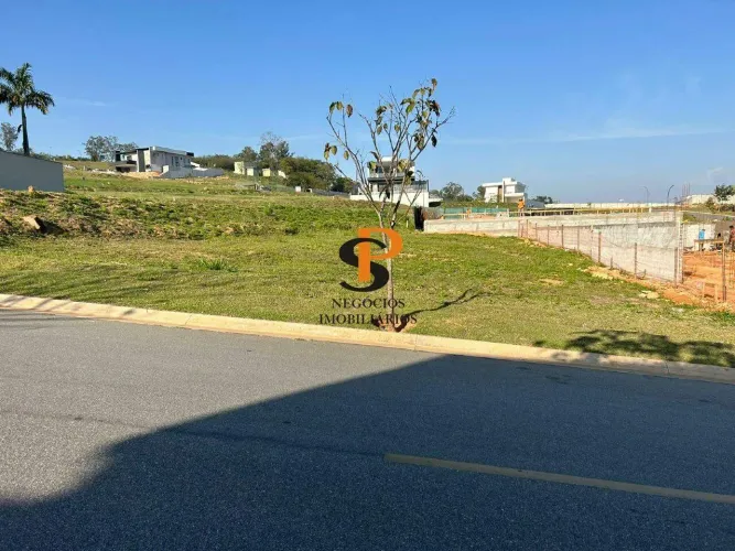 CONDOMÍNIO RESIDENCIAL ARBORETUM - Terreno à venda no bairro Santa Cândida em Vinhedo/SP