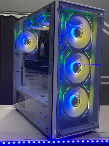 CPU INTEL CORE I3 - 16GB DE MEMÓRIA RAM DDR4 - SSD 240GB - PLACA DE VÍDEO 8GB