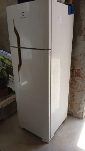 Geladeira com defeito