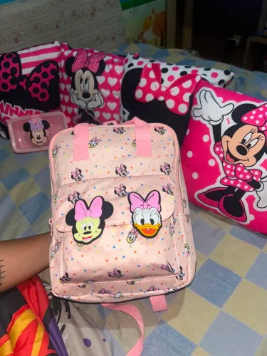 Kit Minnie Novo ( Mochila, almofadas e acessórios)
