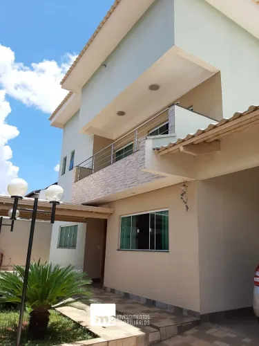Sobrado na Vila Oswaldo Rosa com 4 quartos