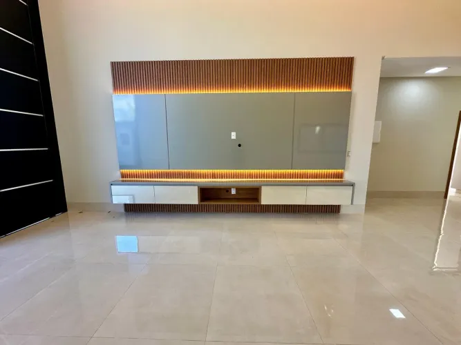 Casa em condomínio, 3 quartos, 3 suítes, 160 m², 4 vagas no Parqville Pinheiros em Apareci