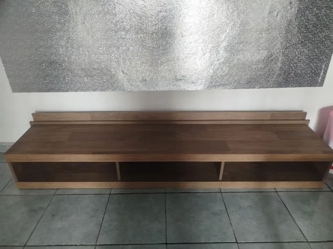 Rack de madeira apenas 120 reais