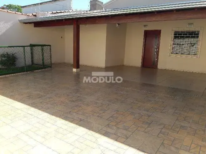 Casa residencial para locação, bairro Jardim Botanico com 3 quartos