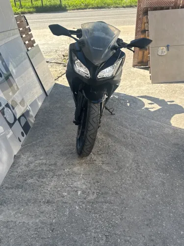 Kawasaki Ninja 300 muito nova URGENTE 