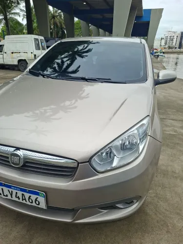 Fiat Grand Siena Attrac. 1.4 EVO F.flex 8V 2014