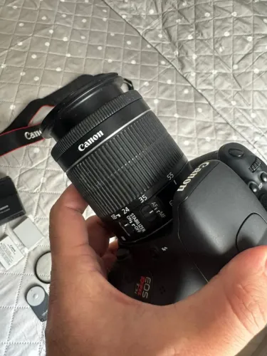 camera t3i Canon