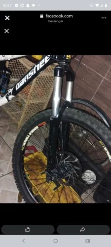 Banshee wildcard pego bike filé