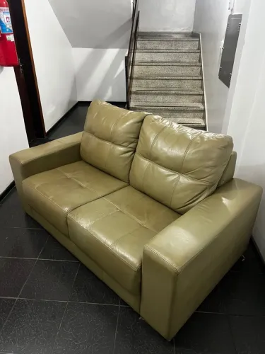 Conjunto Sofás Couro Legítimo Mazzotti - 2 e 3 Lugares - Excelente Qualidade