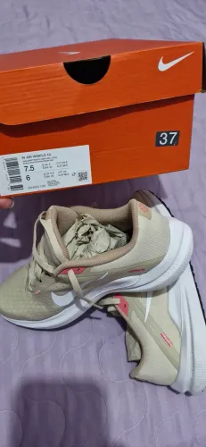 Tênis Nike corrida