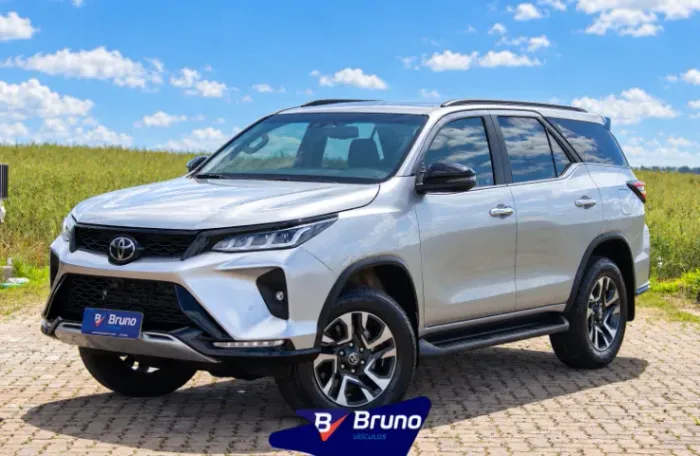 Toyota Hilux SW4 Diamond 2.8 TB 4X4 Die. Aut. 2024