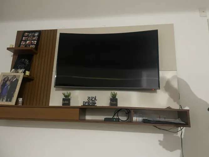 Vendo TV 60 polegada tela Curvs
