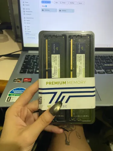 Duas memórias ram 4gb